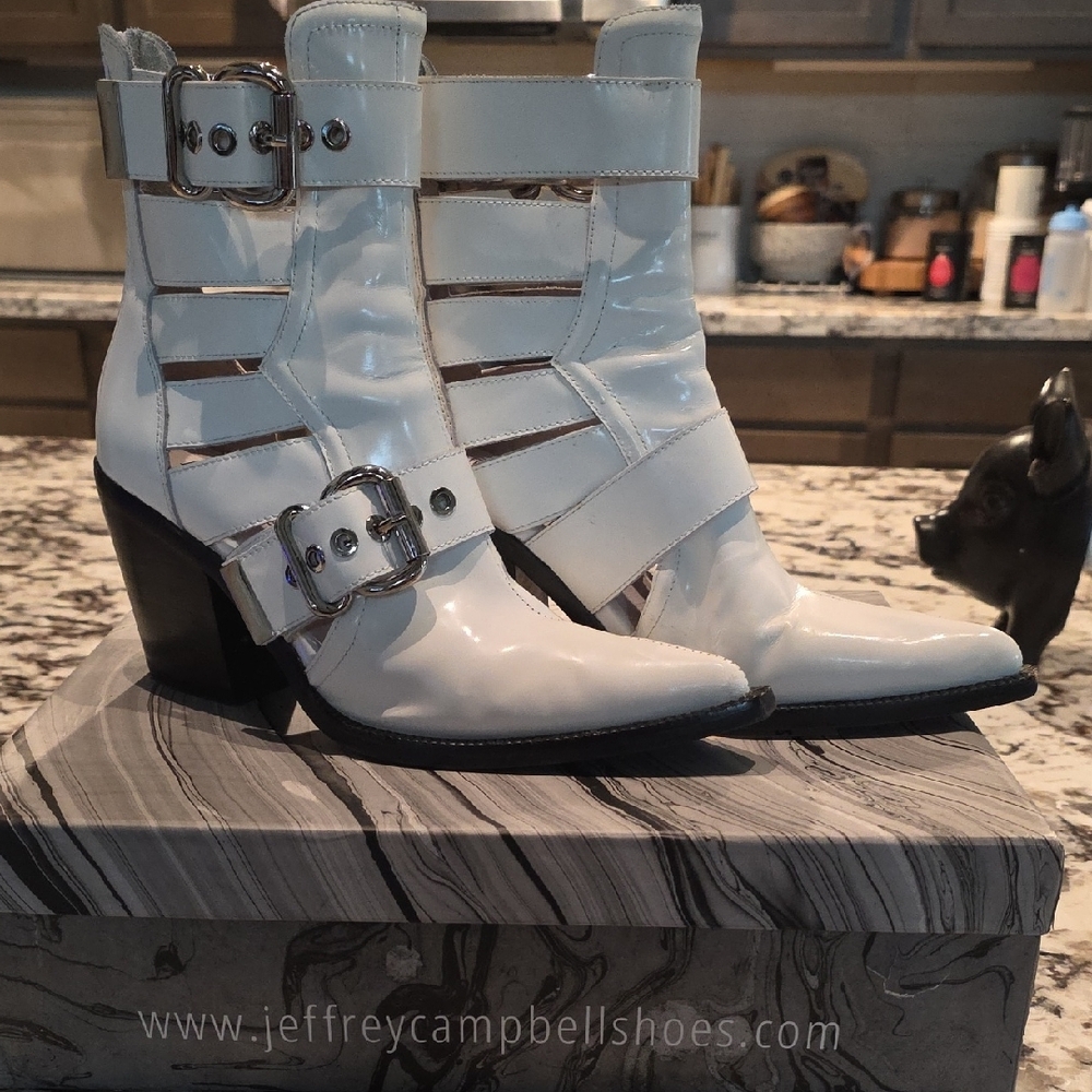 Stylish White Buckle Ankle Boots - Picture 3 of 7